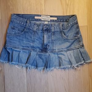 Abercrombie denim miniskirt size 6